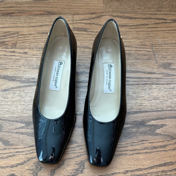 Eitenne Aigner Low Block Heel Shoes Black Patent Leather 6M - Picture 1 of 5